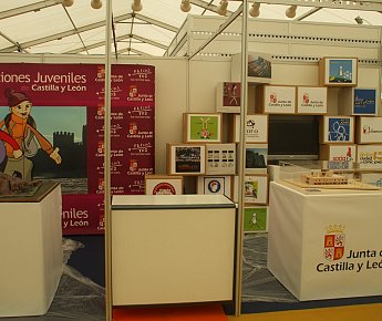 Stand básico blanco